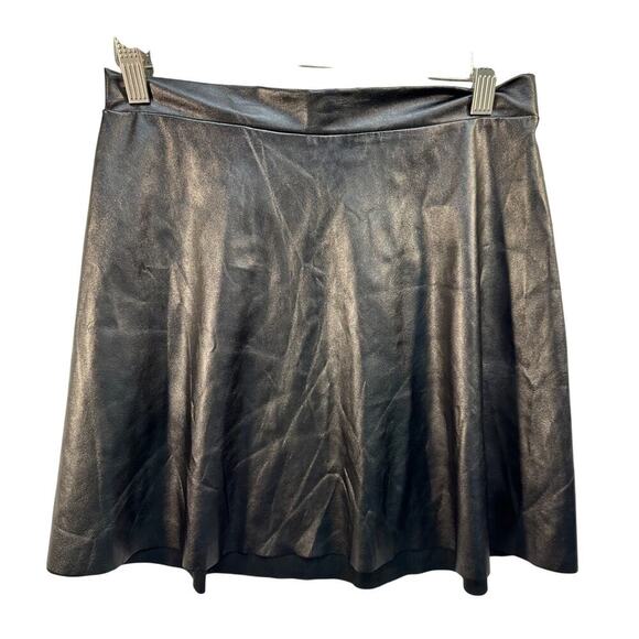 A. Byer Y2K Black Faux Leather Mini Skirt Flare Medium Festival Witchygoth Rave - Picture 1 of 8